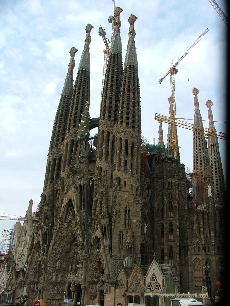 Барселона. Sagrada Familia, другой ракурс.
