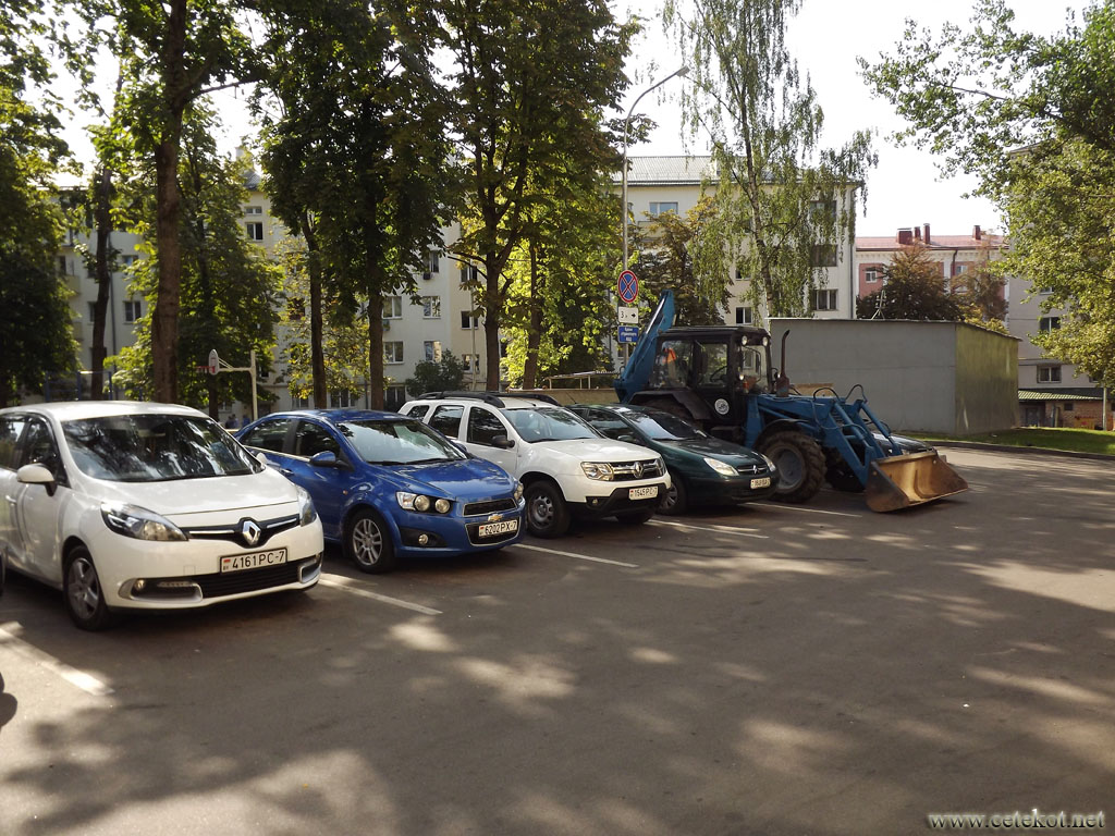 Минск: типичная парковка!