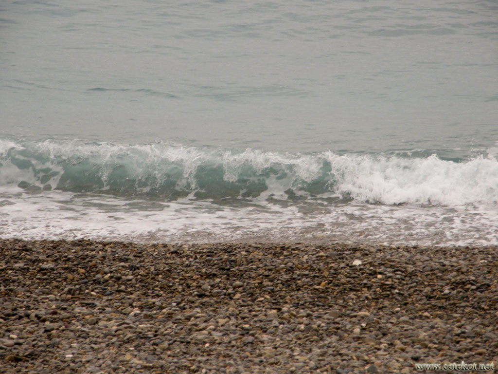Ницца: набегающая волна.