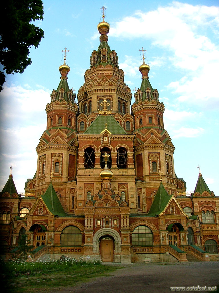 Санкт-Петербург: собор Петра и Павла
 на берегу Ольгина пруда