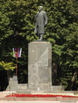 Новгород: памятник Ленину.