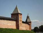 Новгород: кремль, Княжая и Спасская башни.