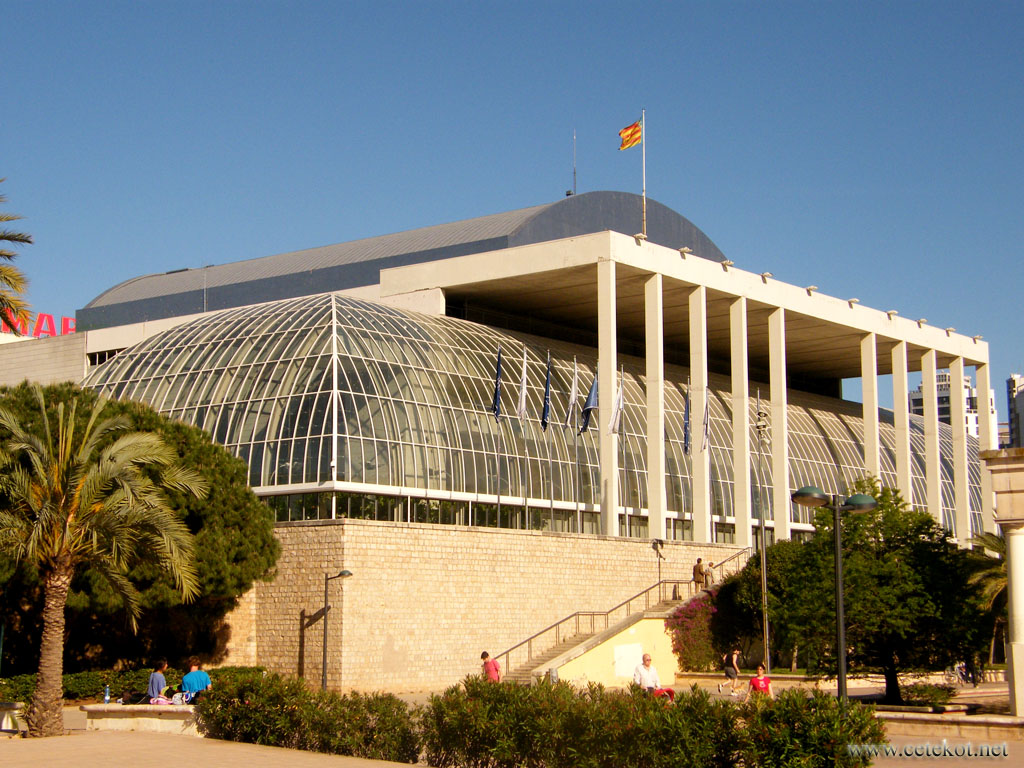 Валенсия: дворец музыки.