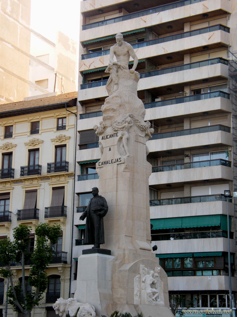 Аликанте: памятник Alicante a Canalejas.