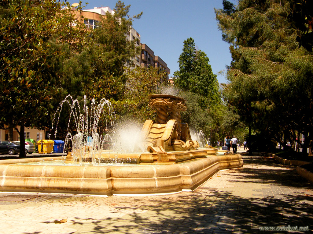 Картахена: фонтан на Alameda de San Anton.