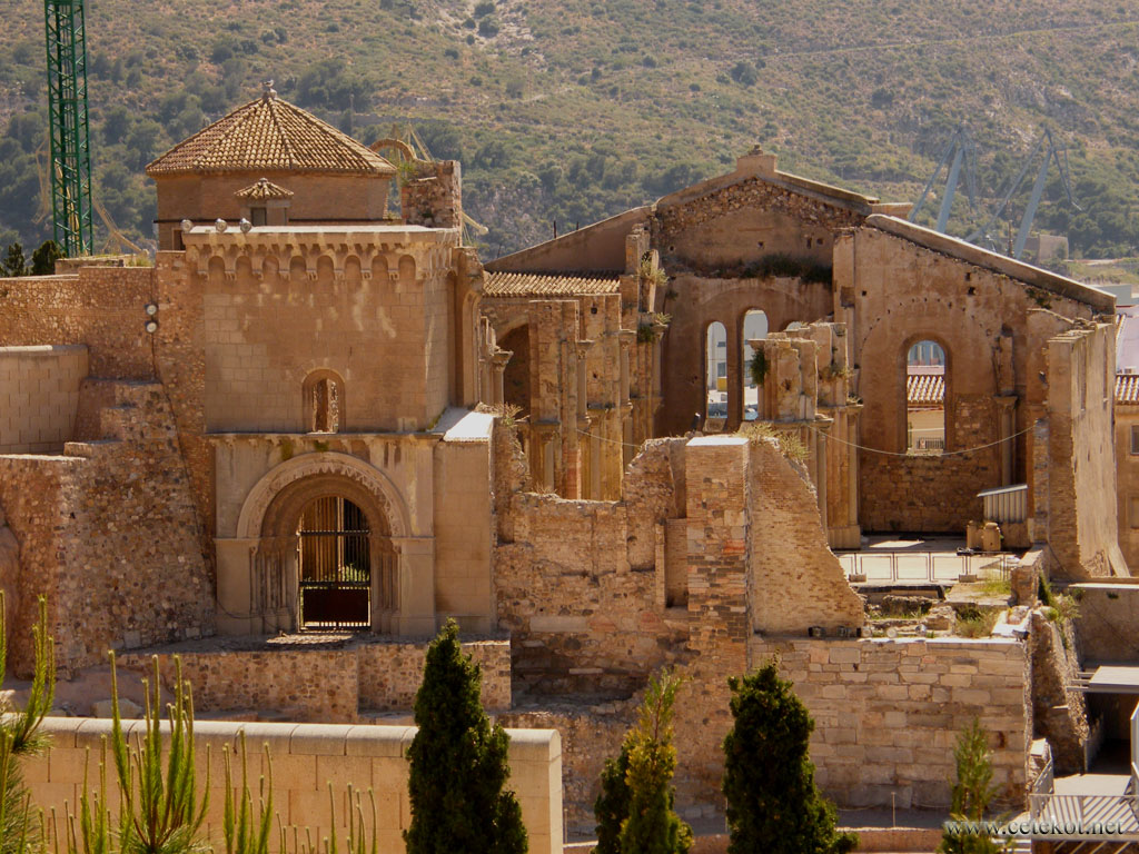 Картахена: руины храма.