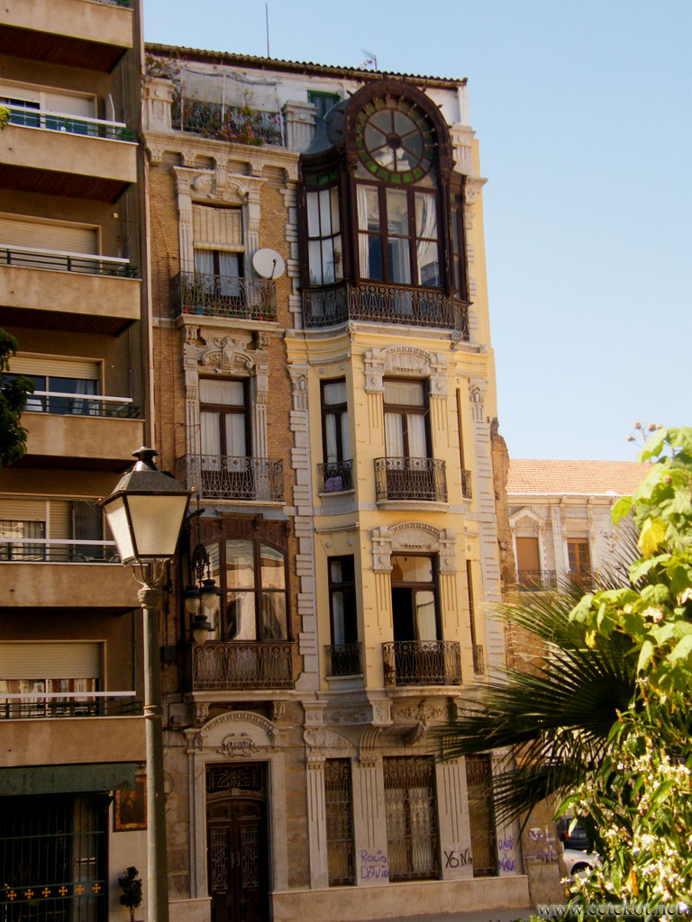 Картахена: балконное остекление.