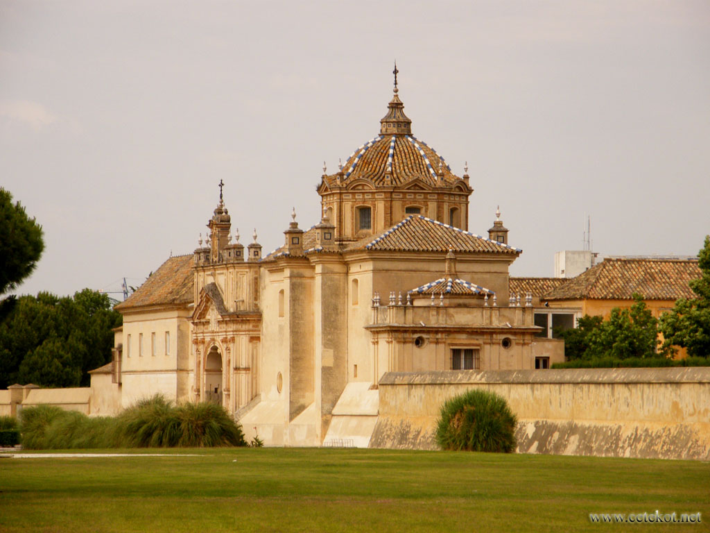 Севилья: монастырь Санта Мария ( Monasterio de Santa María de las Cuevas ).