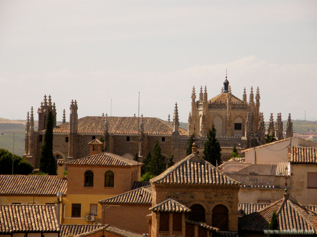 Толедо: городские крыши и собор.