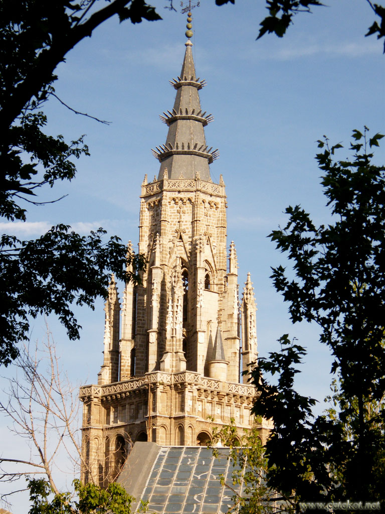 Толедо: собор ( Catedral de Santa María de Toledo ).