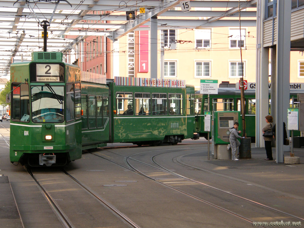 Базель: тощий трамвай.